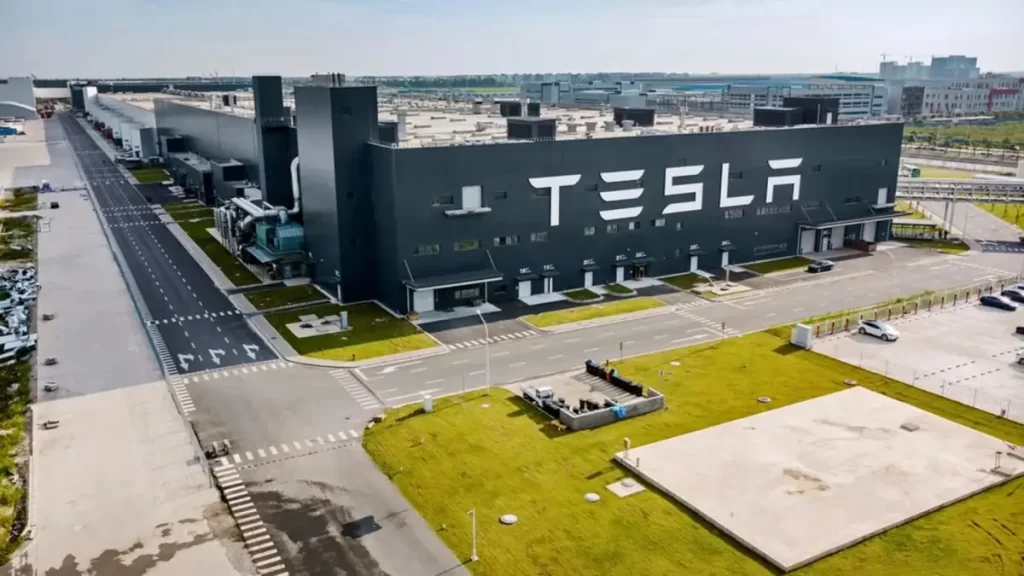 Tesla to Build a New Battery Factory in Shanghai
